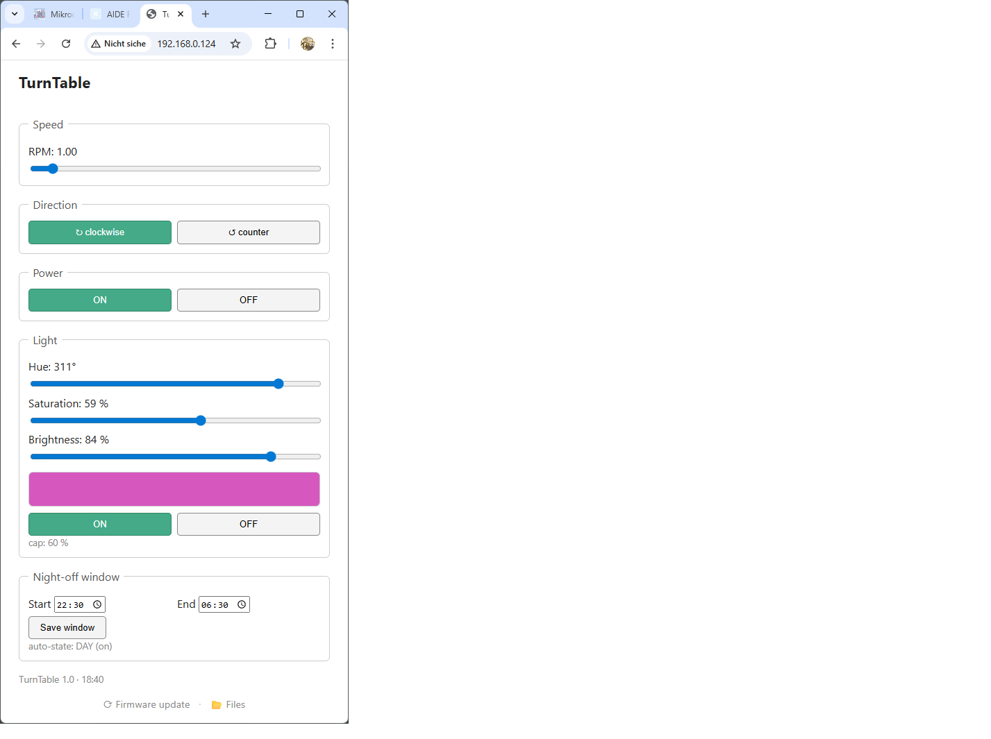 TurnTable Web-UI im Browser: Speed-Slider, Direction-Toggle, Power, HSV-Lichtsteuerung und Nacht-Fenster